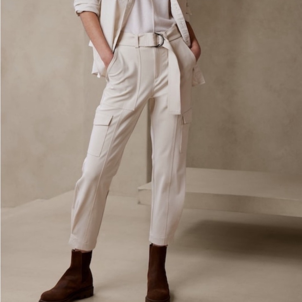 Banana Republic Cream Slim Refined Stretch Cargo Pant 12